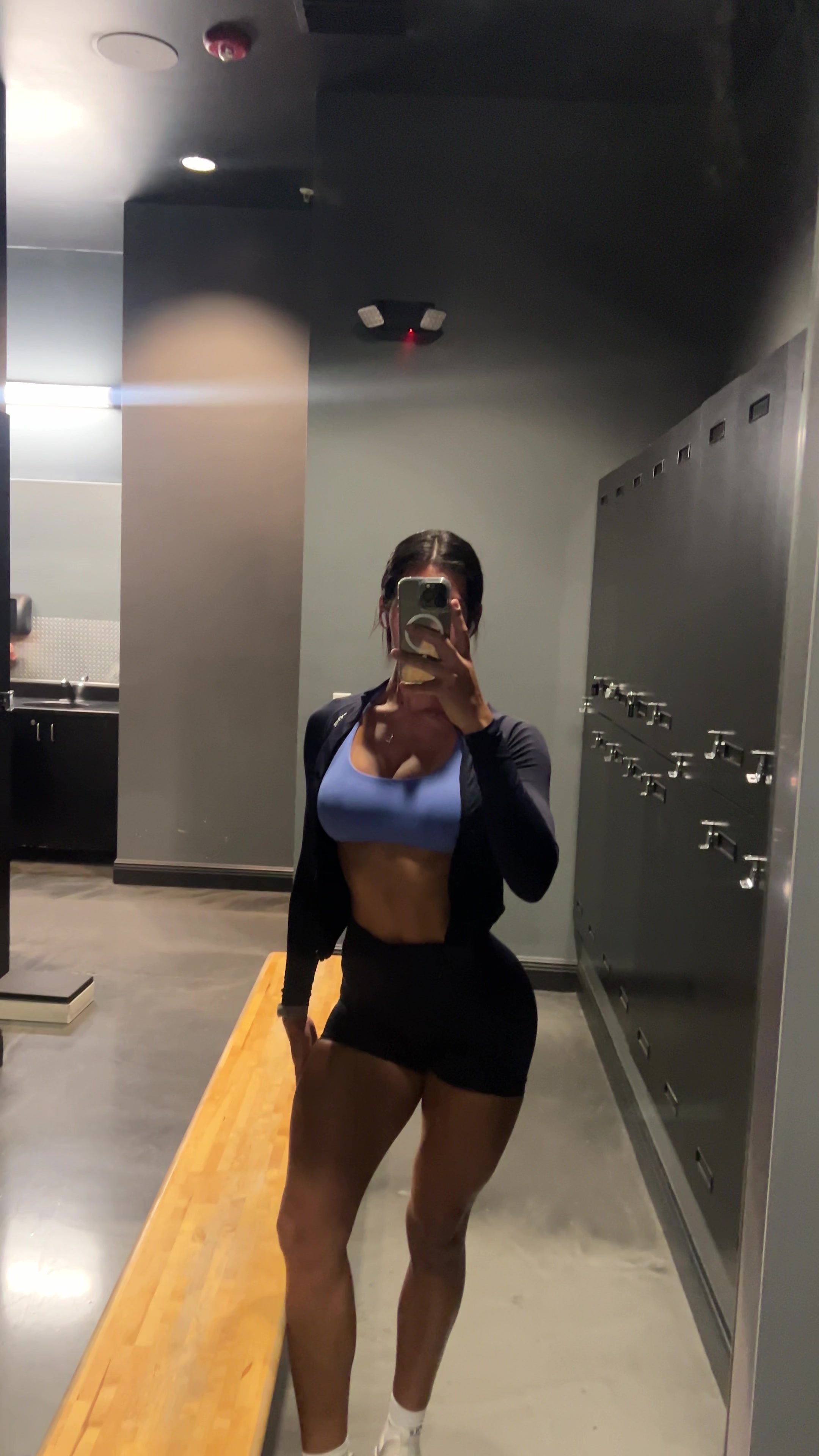 @zeynah🪽
