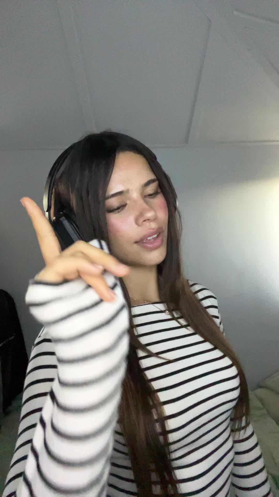 @mariahtheoptimist