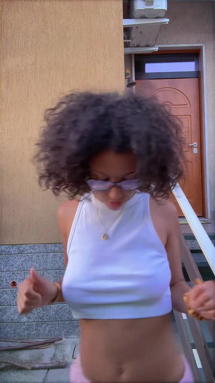 @Bandolera 🇦🇱🇨🇲
