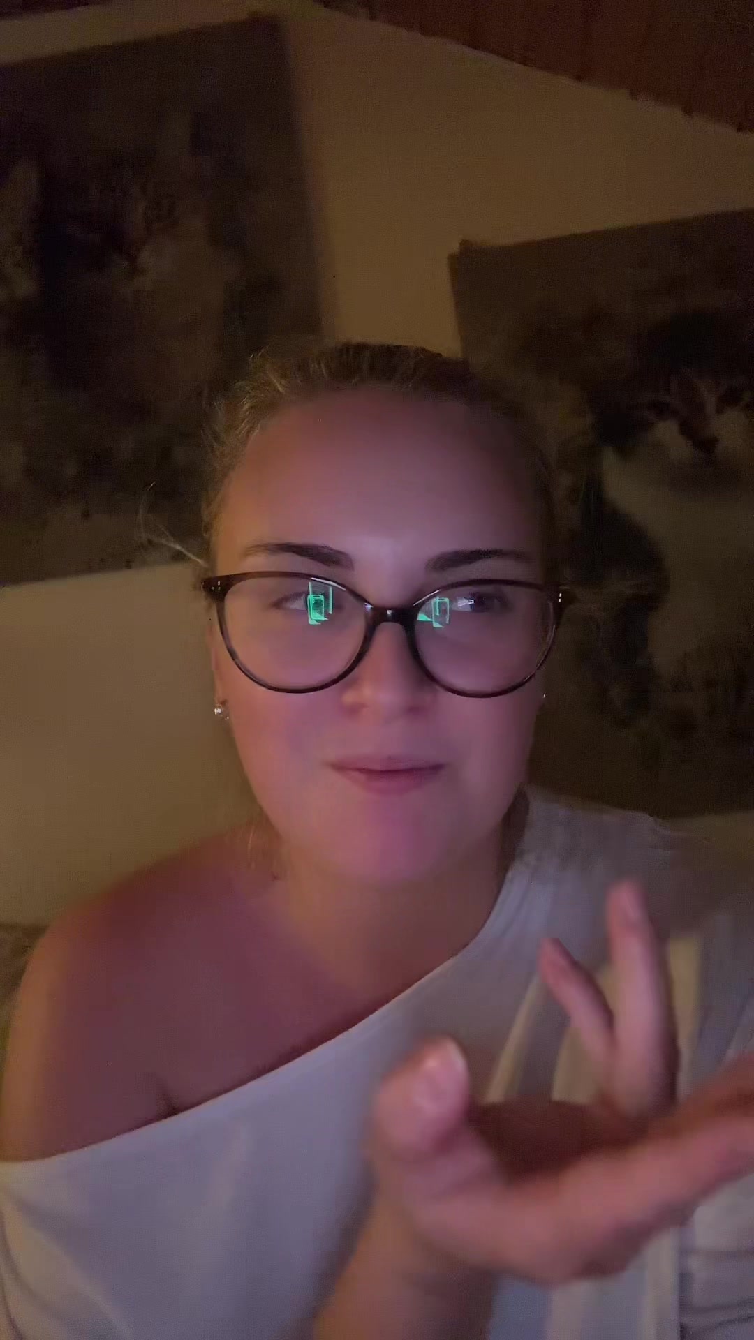 @nicolestk