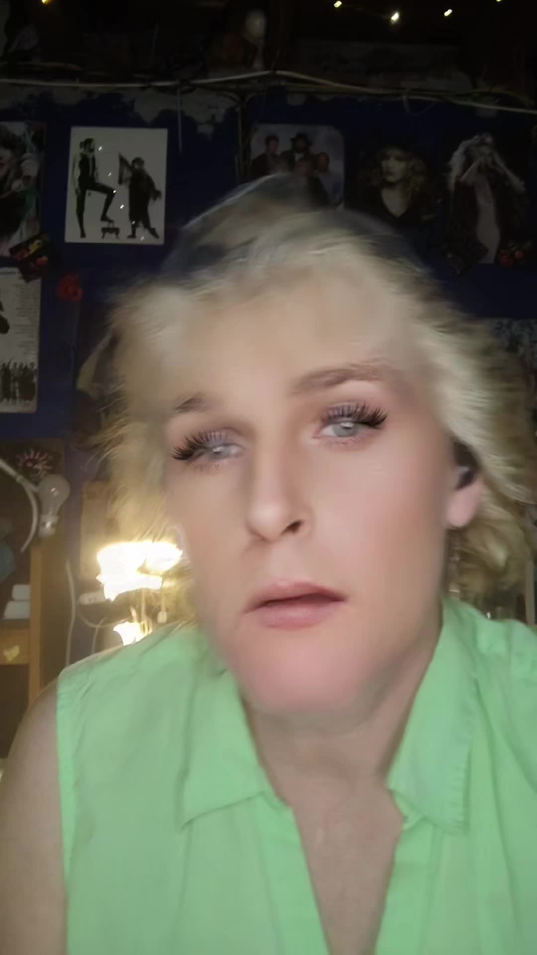 @lois
