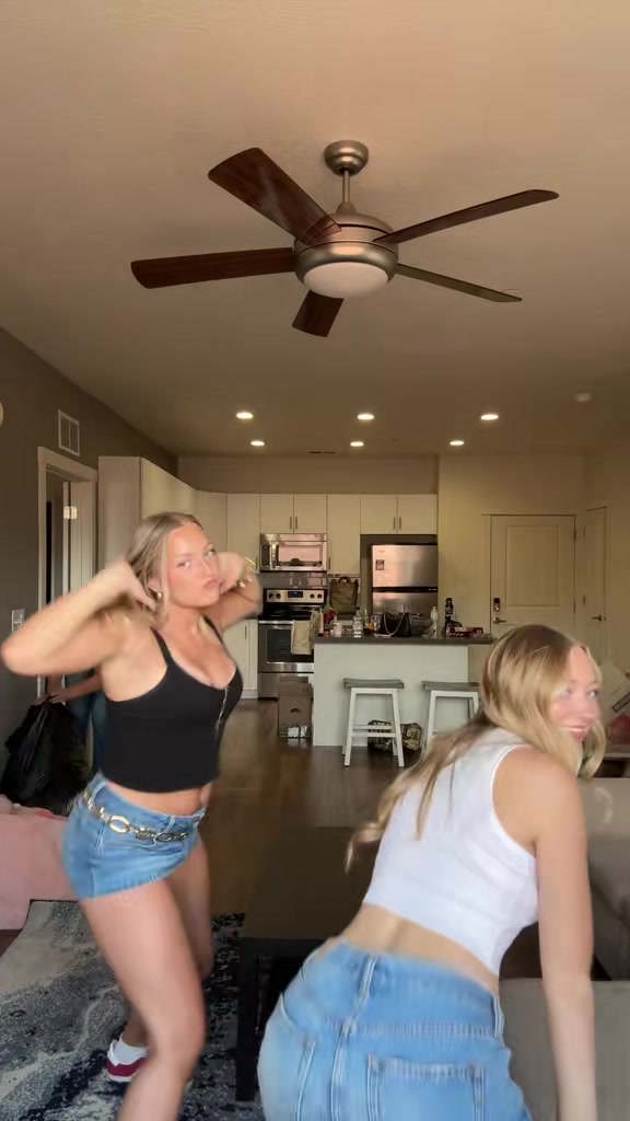@linds🦈🦎🦕
