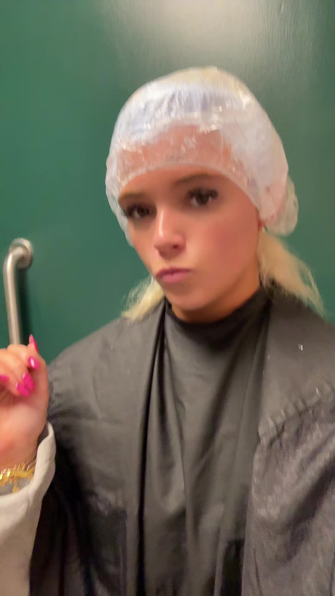 @whitneyagar2
