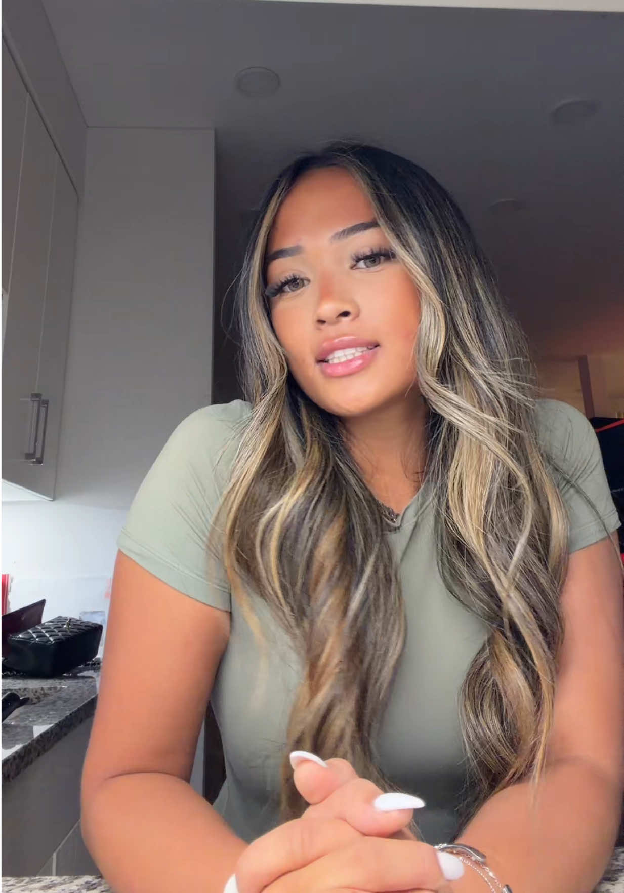 @zoeymflauren