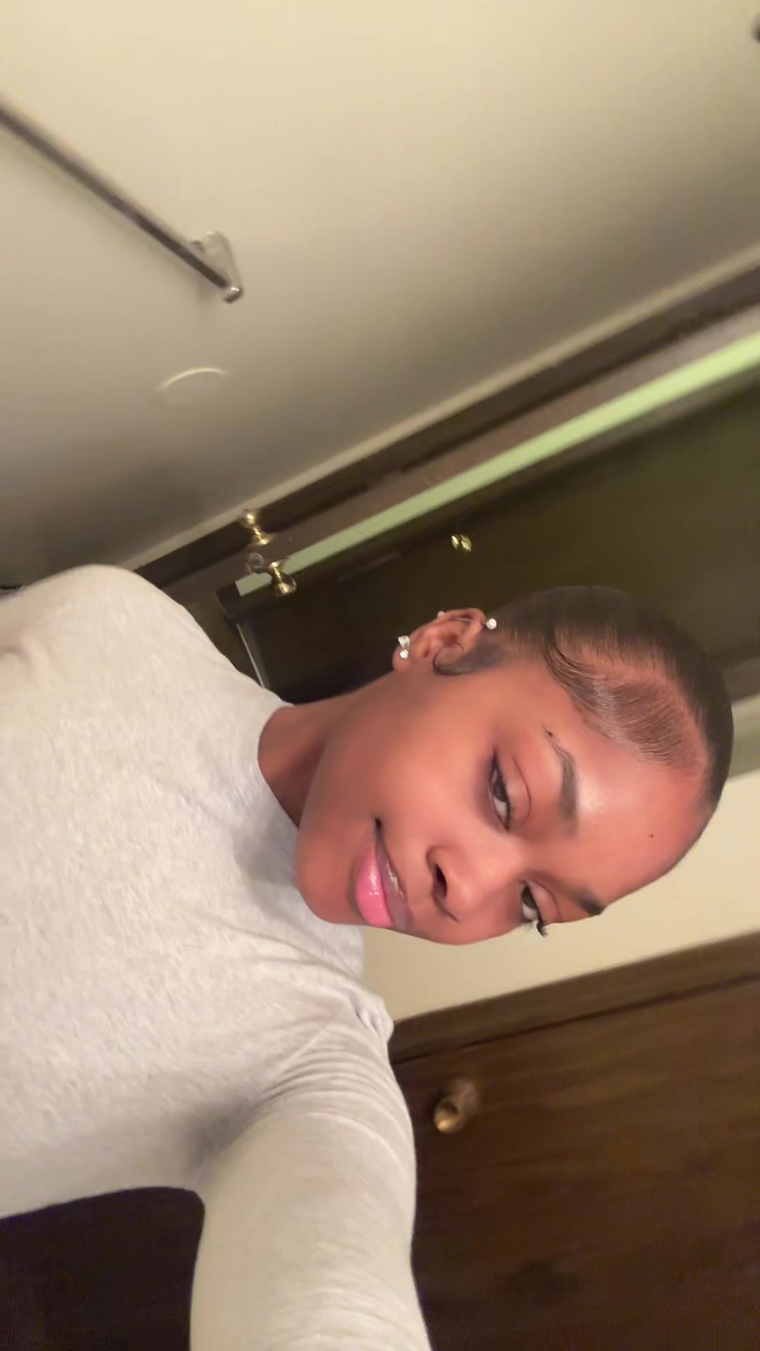 @Monique👅