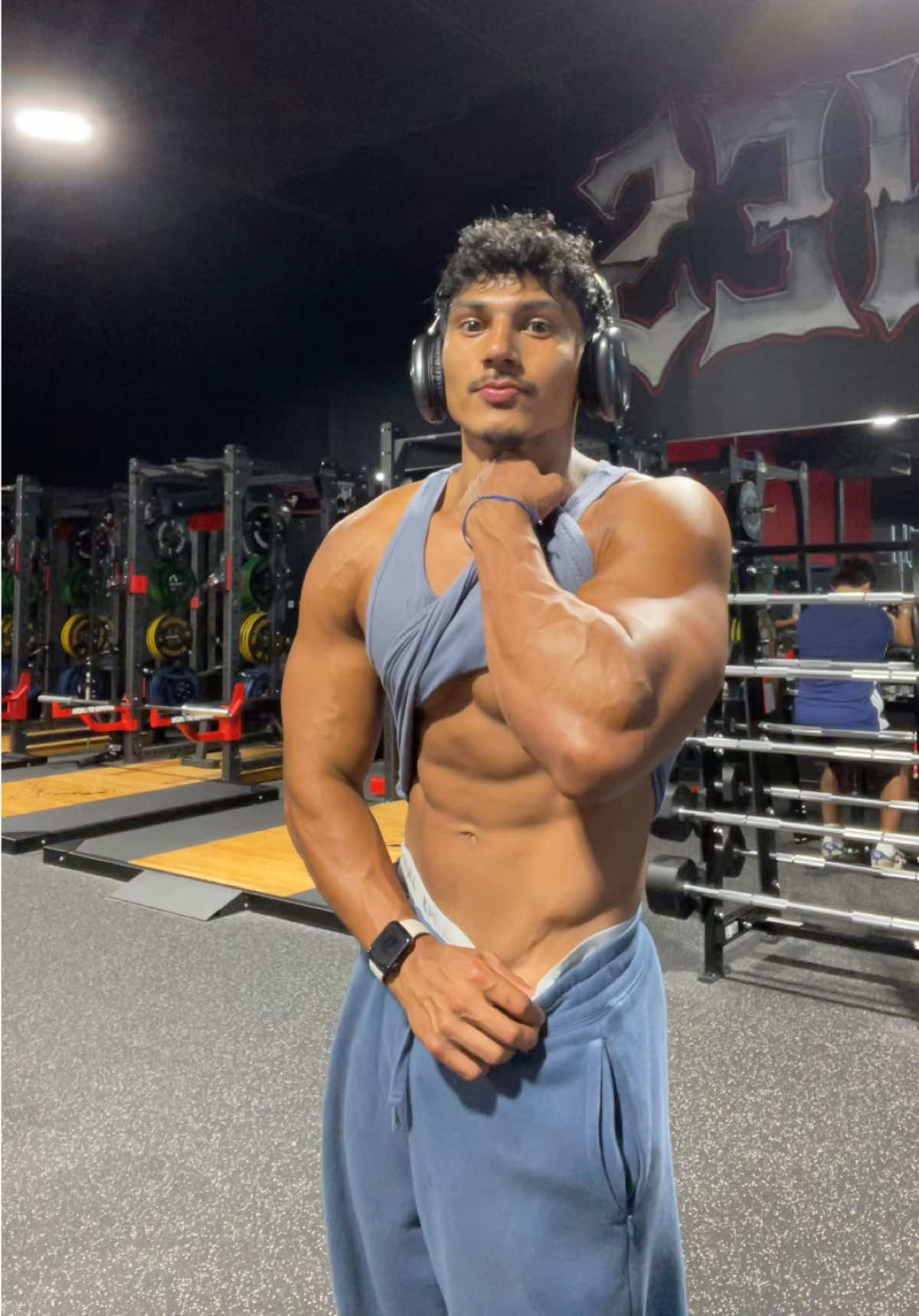 @Aziz⚡️