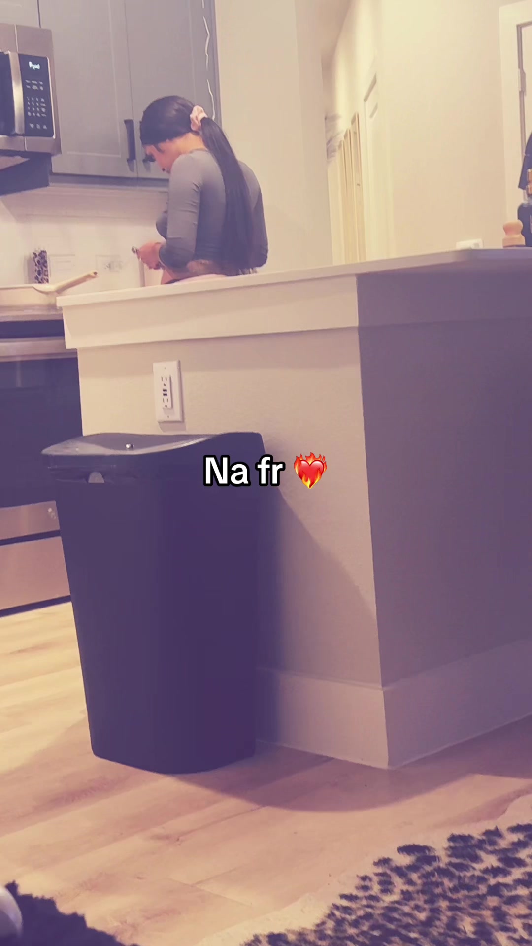 @famouscamm3