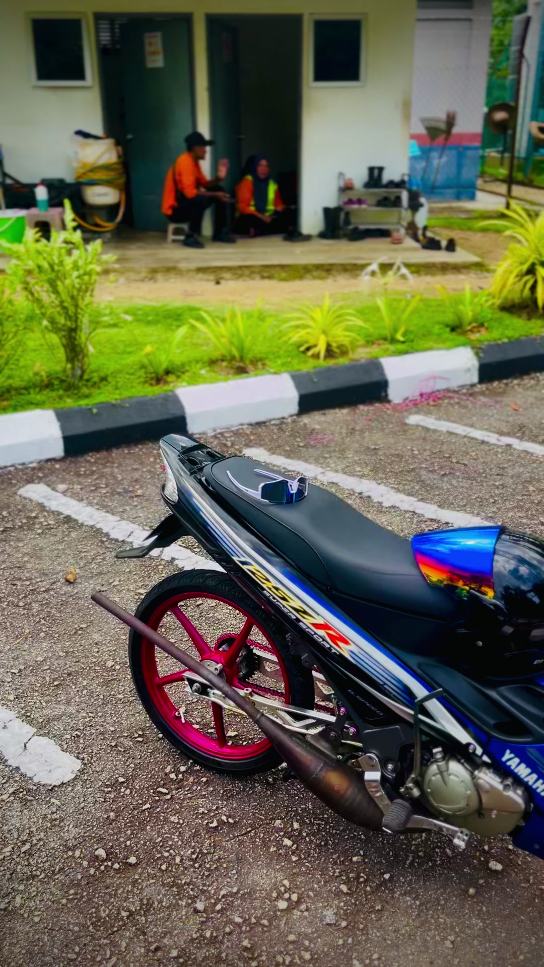 @DEKZIQQ
