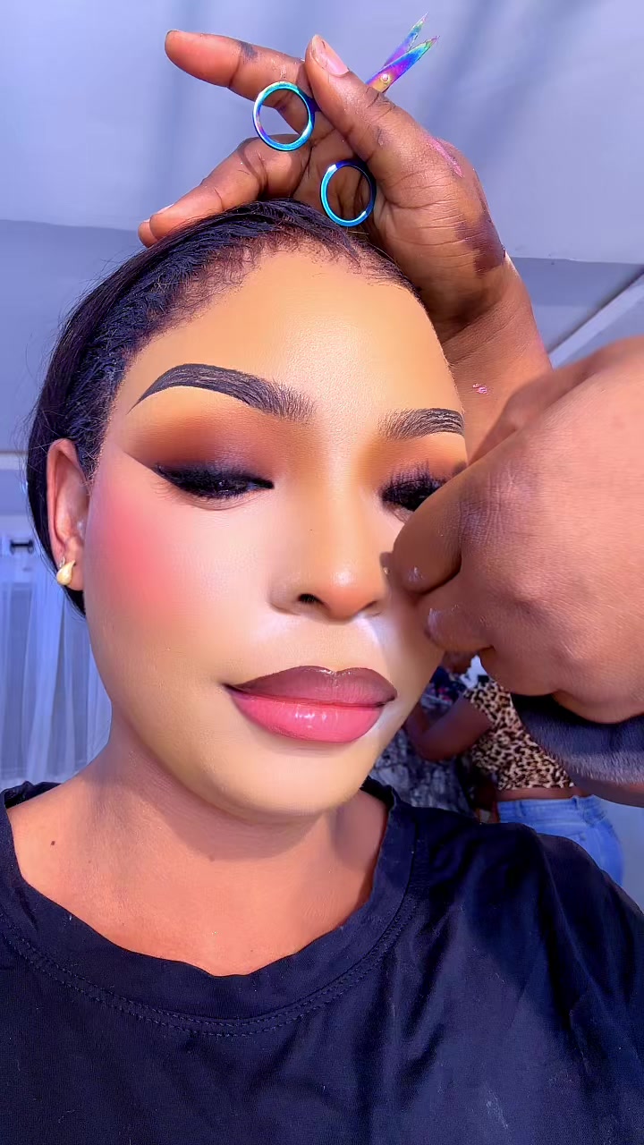 @ayoni_Gold&skincare