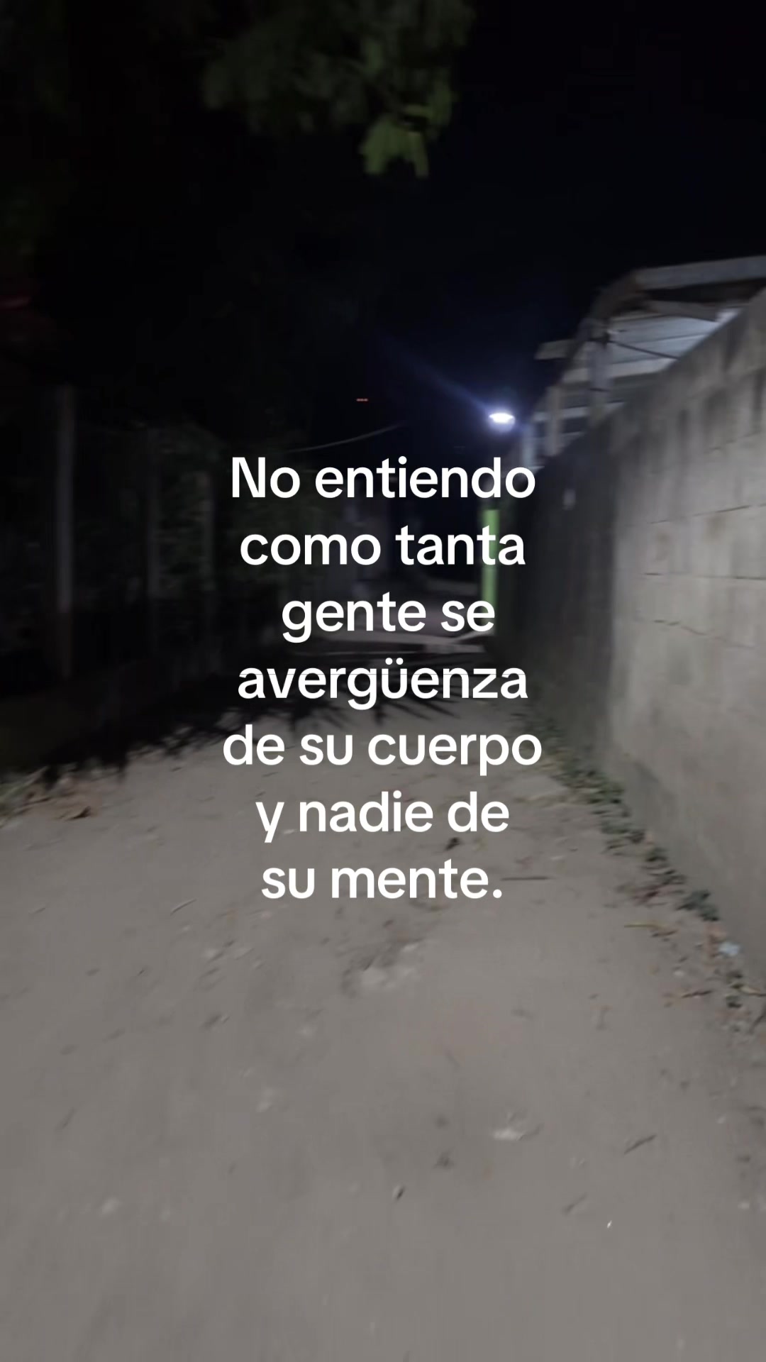 @𝐦.