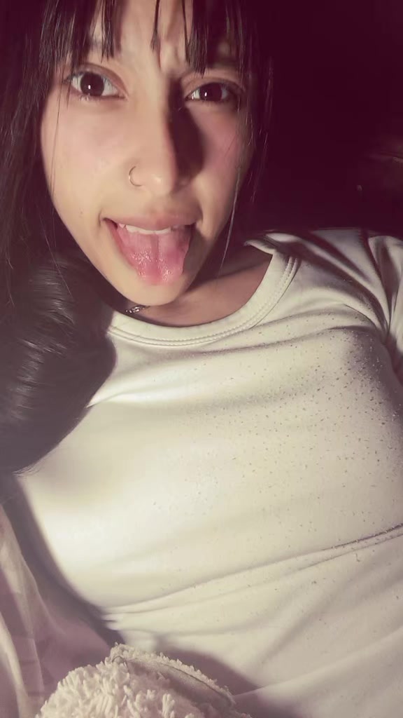 @nickii_perez