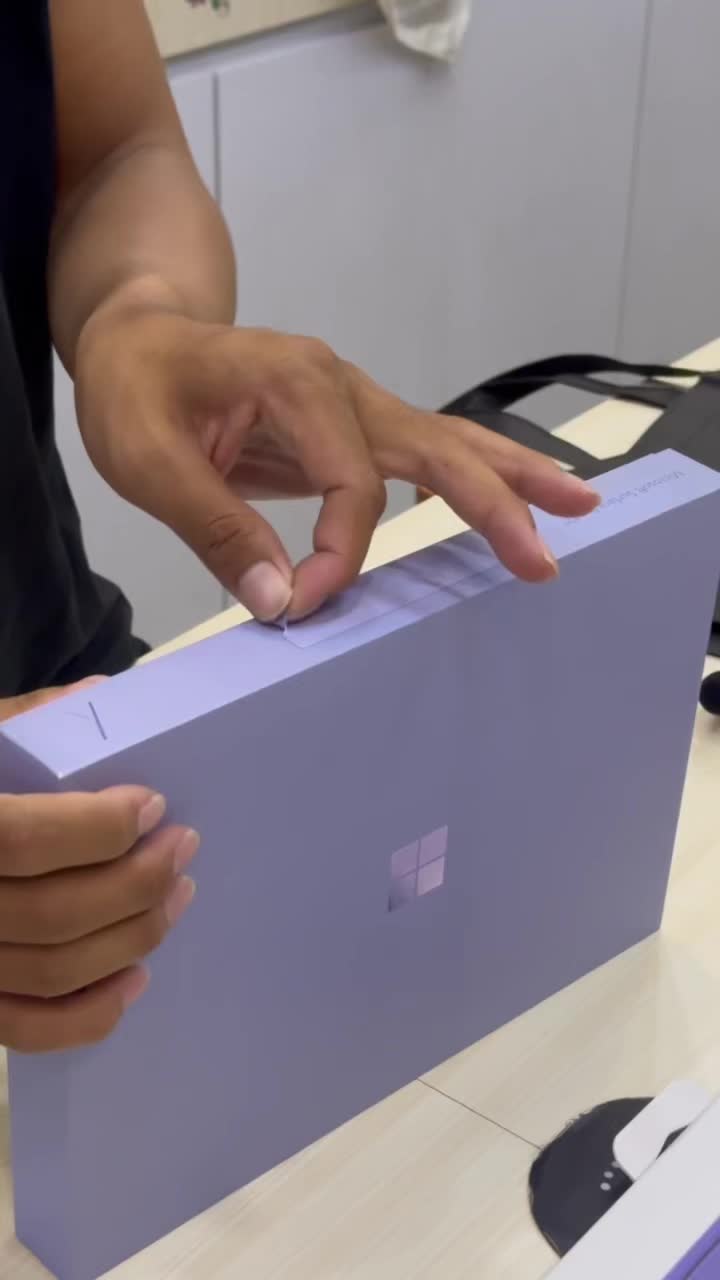 @Beckie Deal Computer បេកគីឌៀល