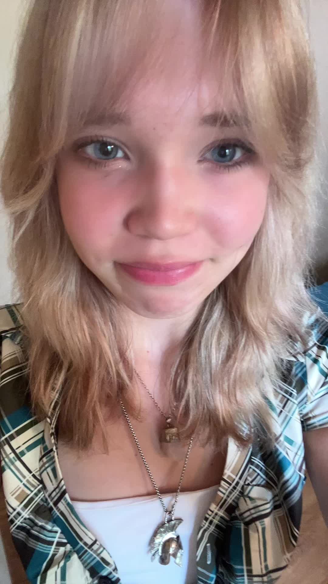 @ꜰᴀʏᴇ 🕯️ ♬·¯·♩¸¸♪