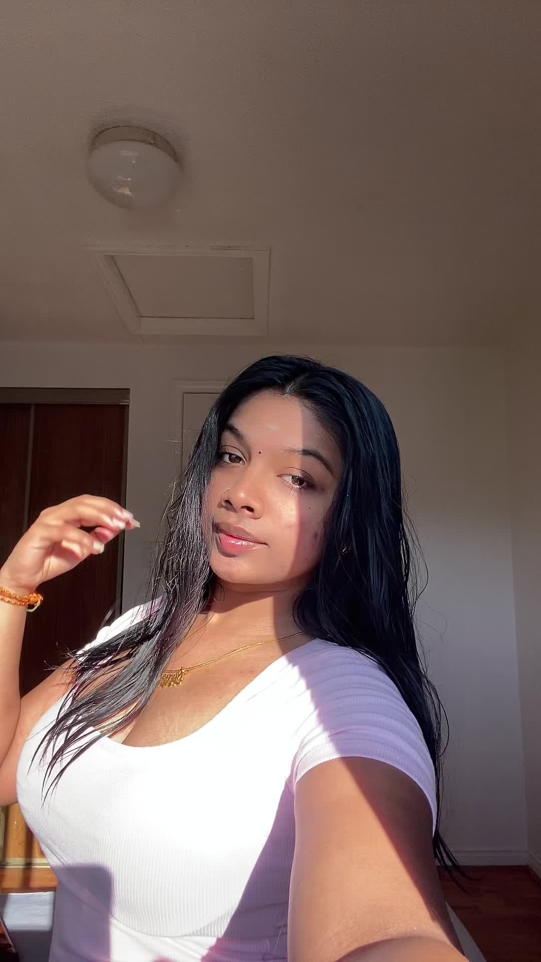 @Nivashiniii 💕