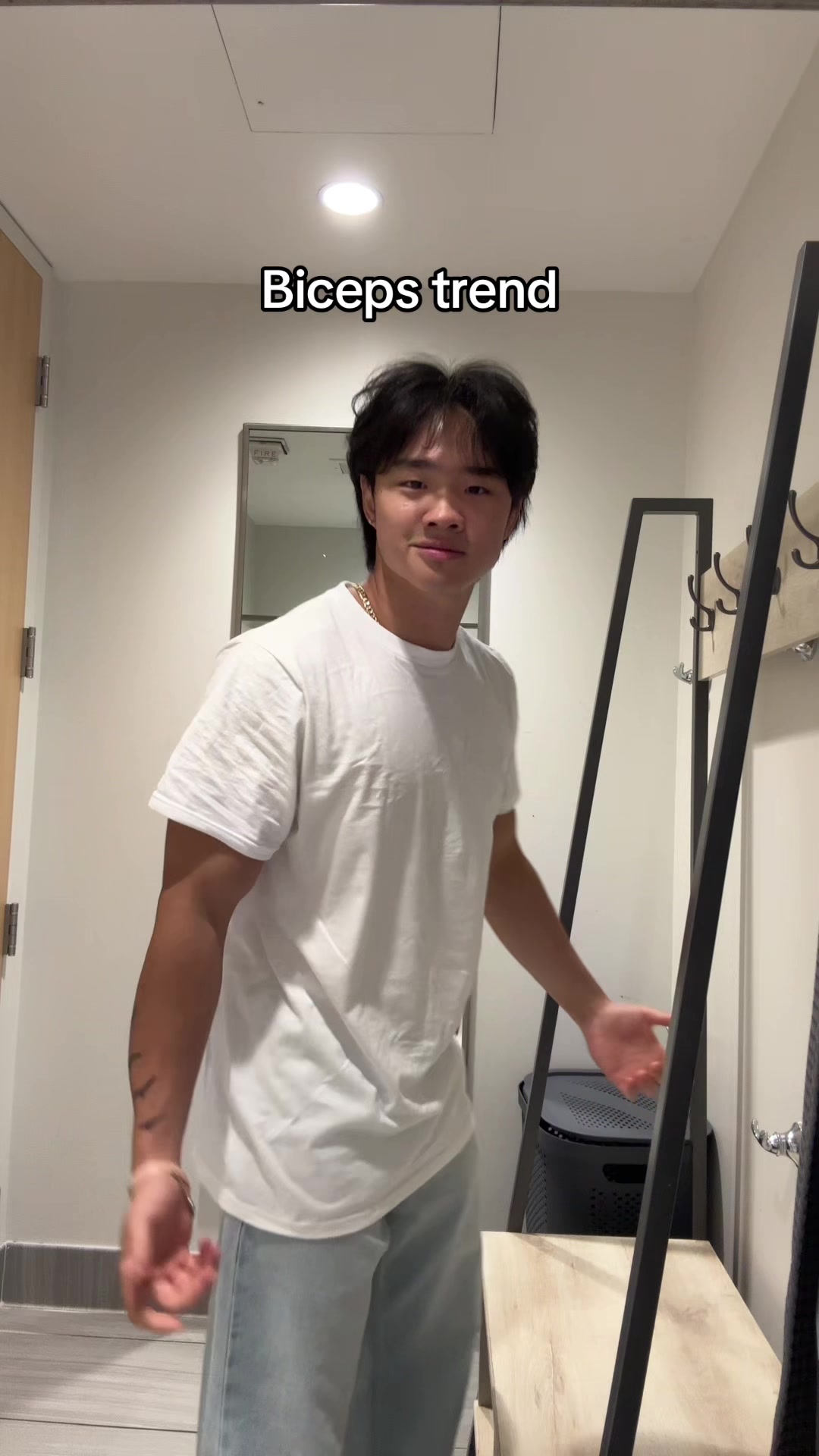 @Leo