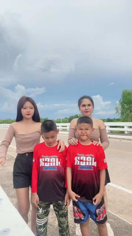 @แสงดาว จารัตน์