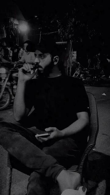 @ولید راٹھی 🦅