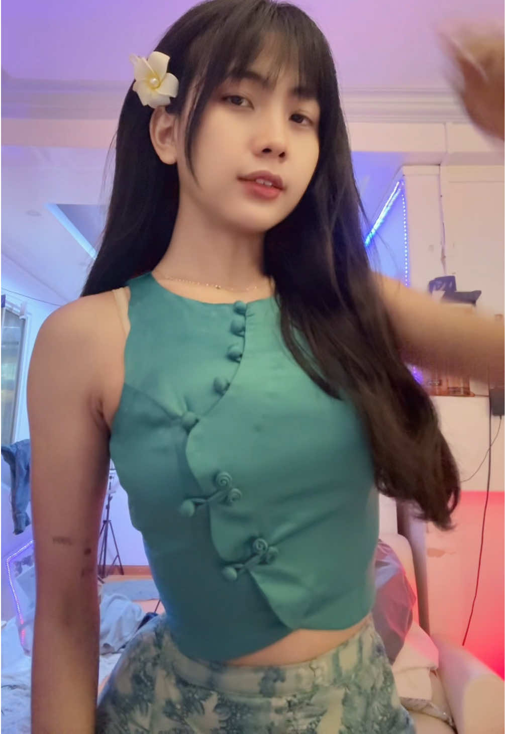 @Shwe Ya Min Oo