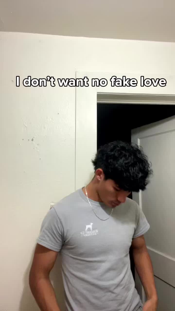 @Unknown シ