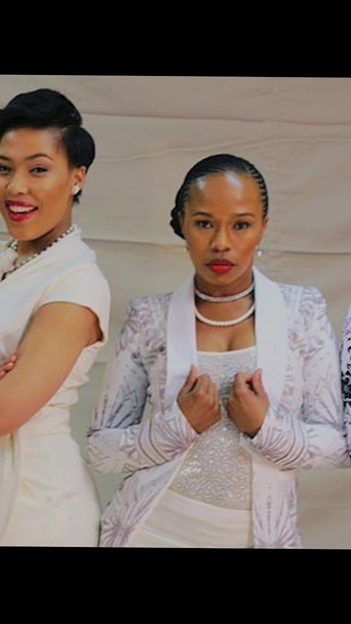 @Sindiswa_Dlathu