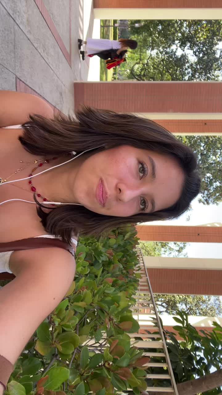 @T✩