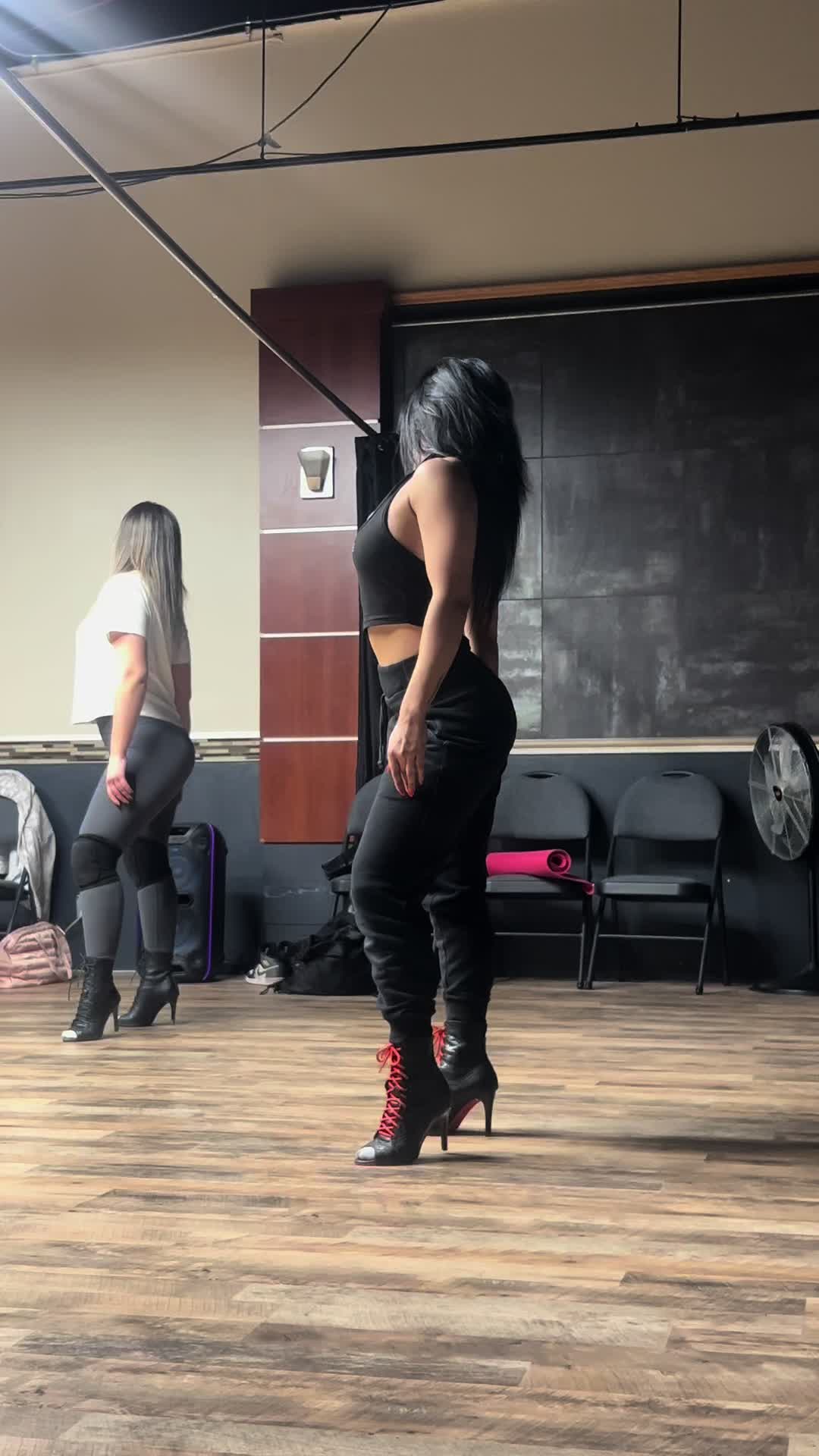 @Priaaaaa