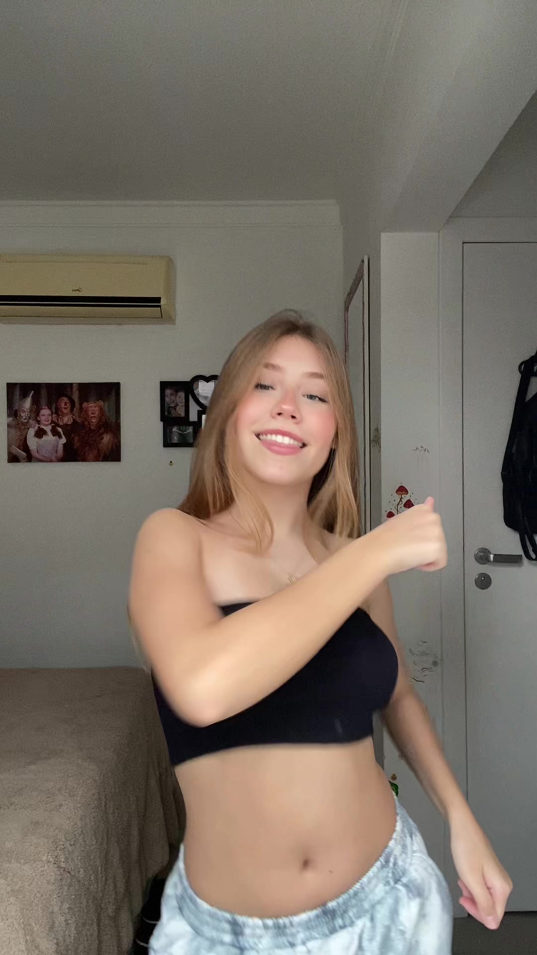 @Larapmendonca_