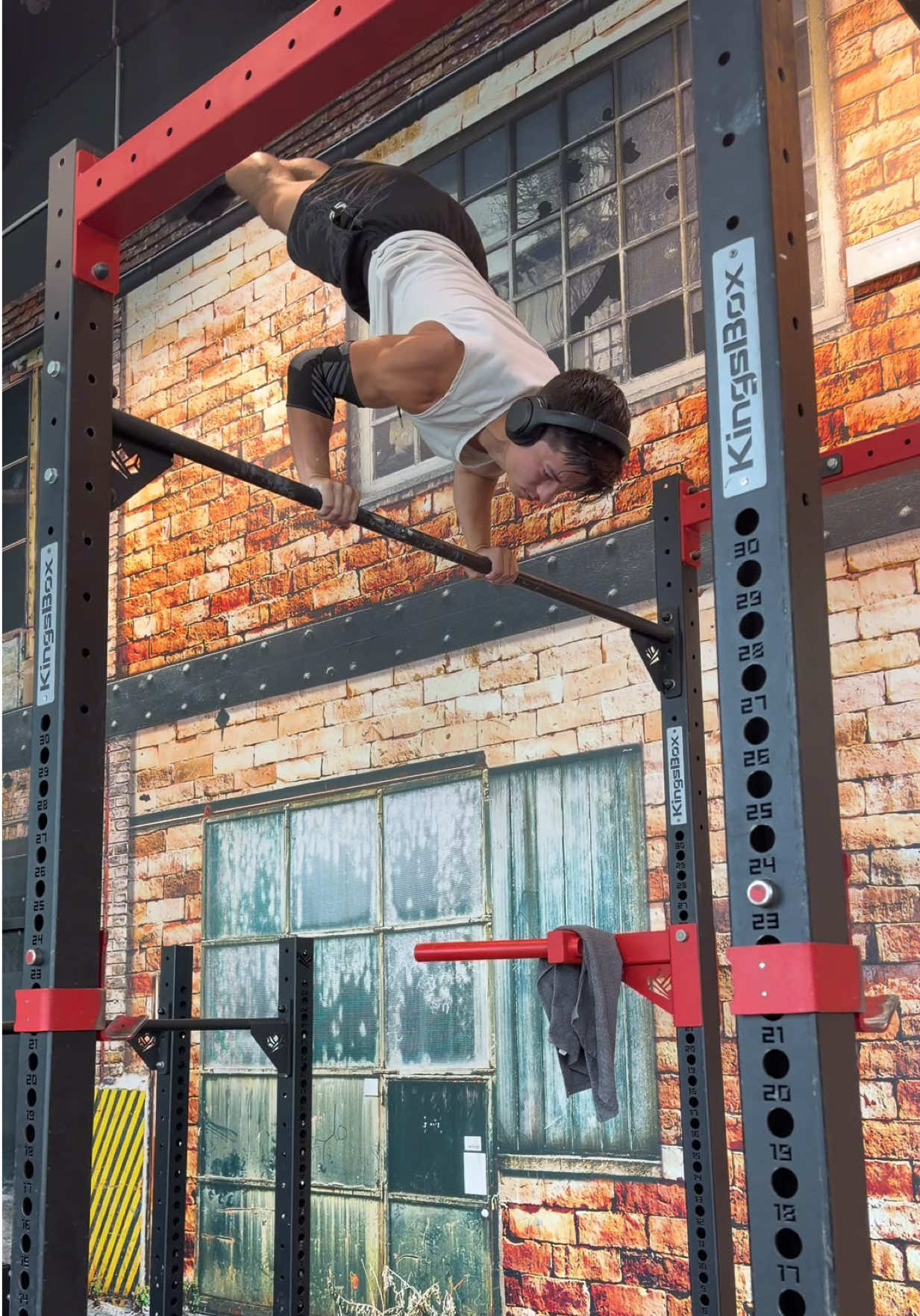 @Baki_calisthenics