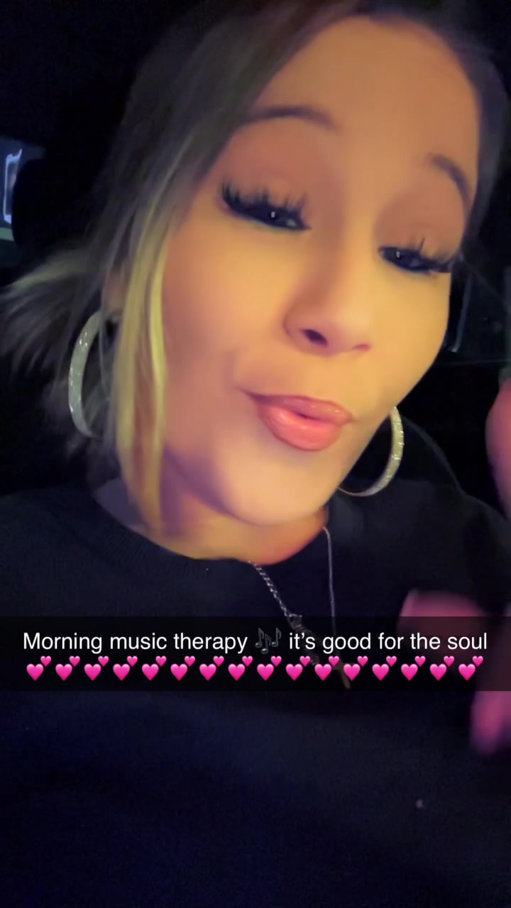 @🗣️ kayla 🫣