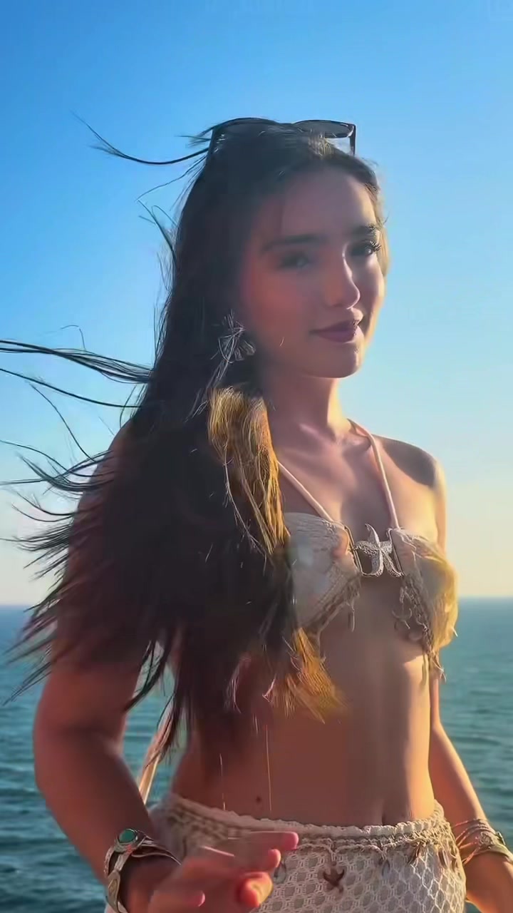 @elainearchive