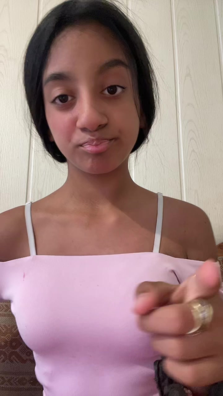 @👸🏾A kir&aacute;lynő amina👸🏾