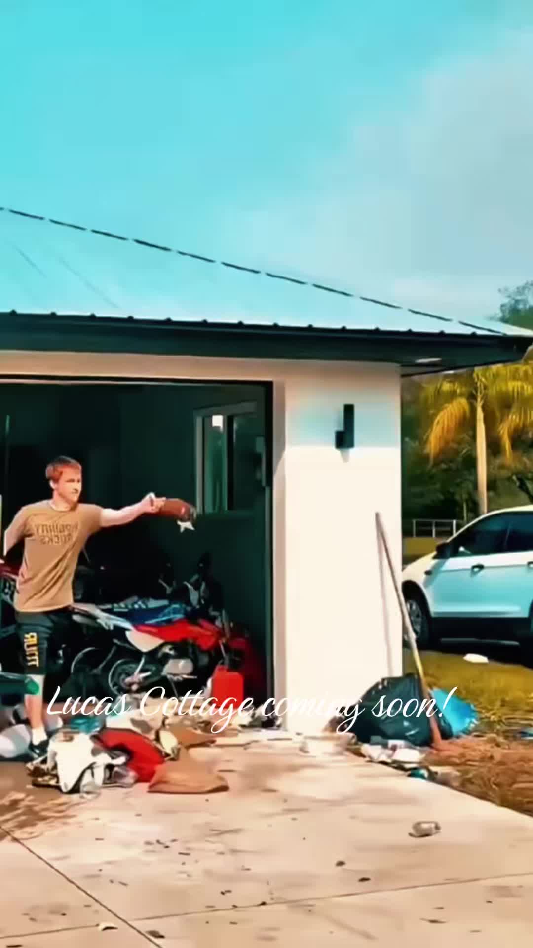 @LucasCottage