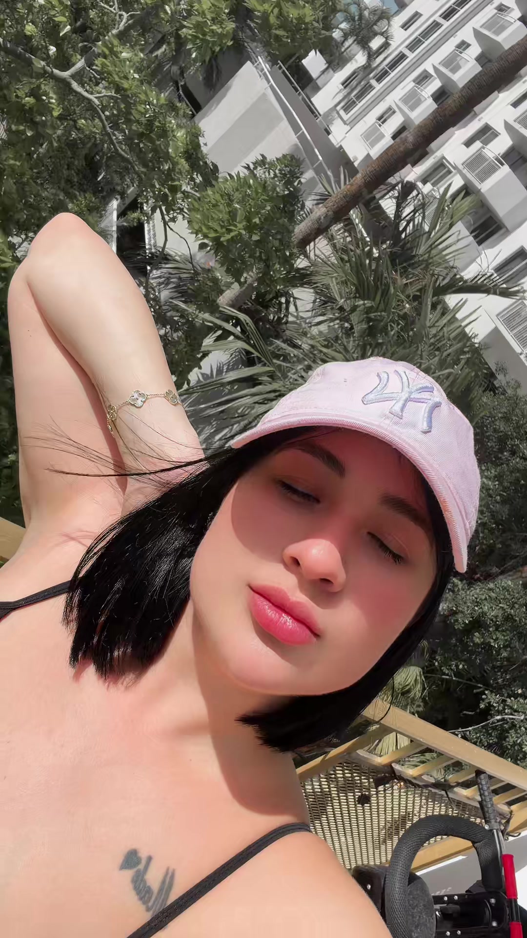 @libijova23!