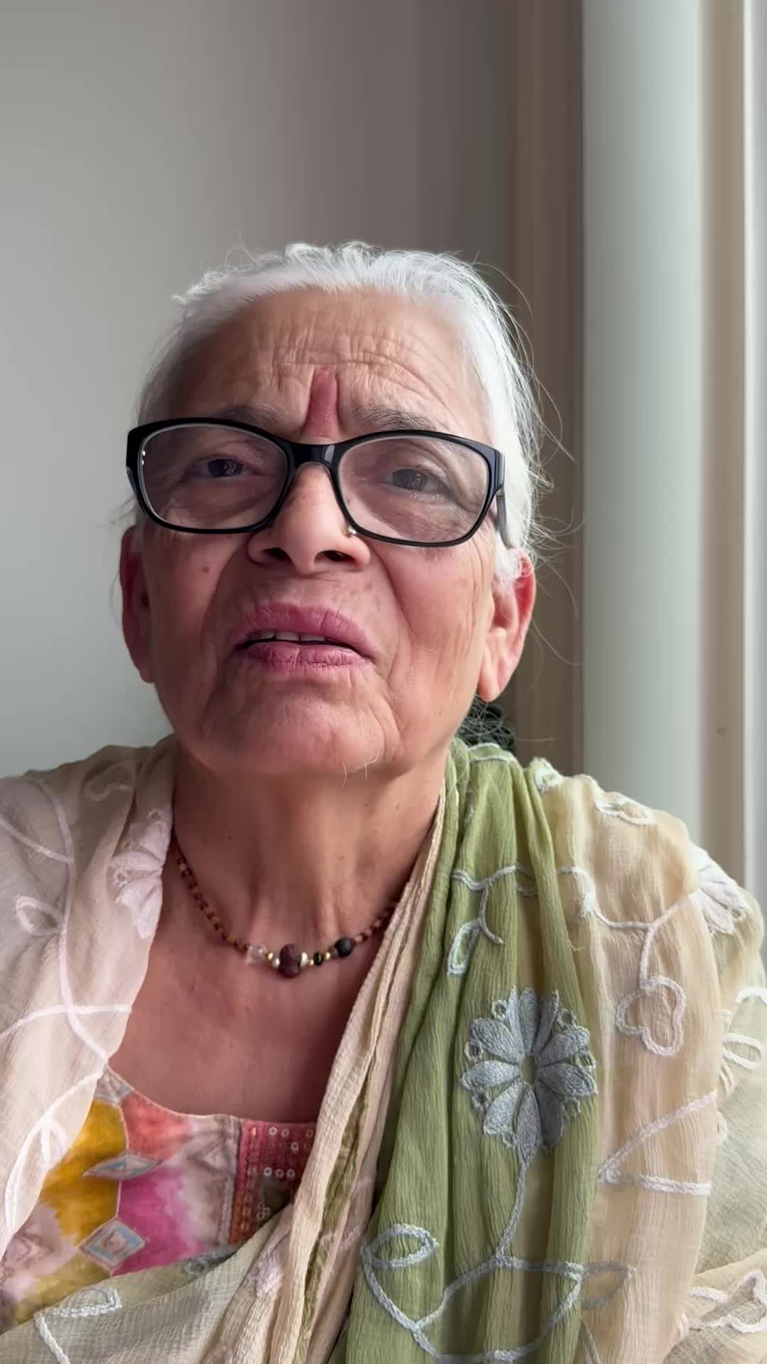 @आमा र जग्गुदिदी