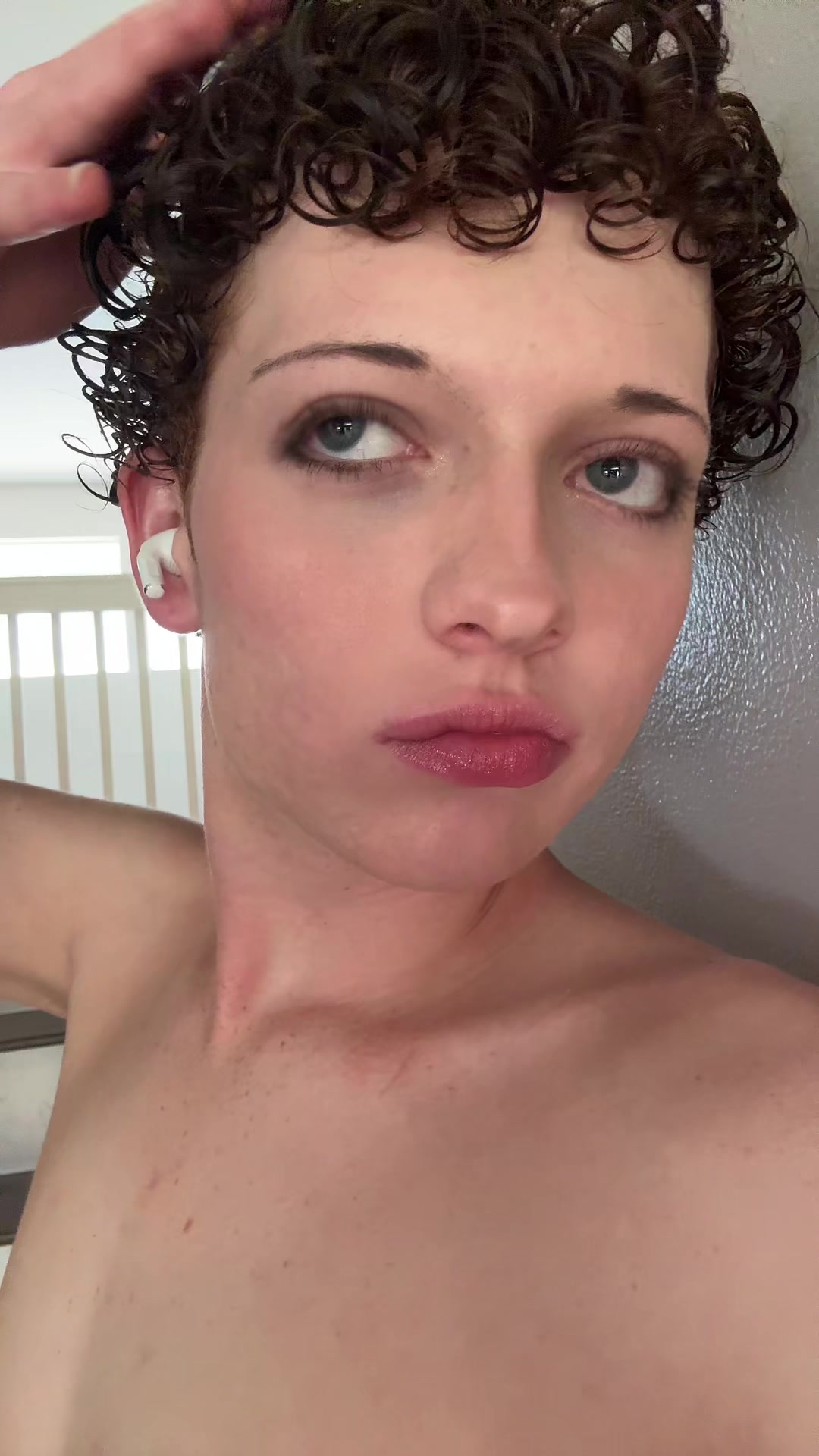 @nudepsychic
