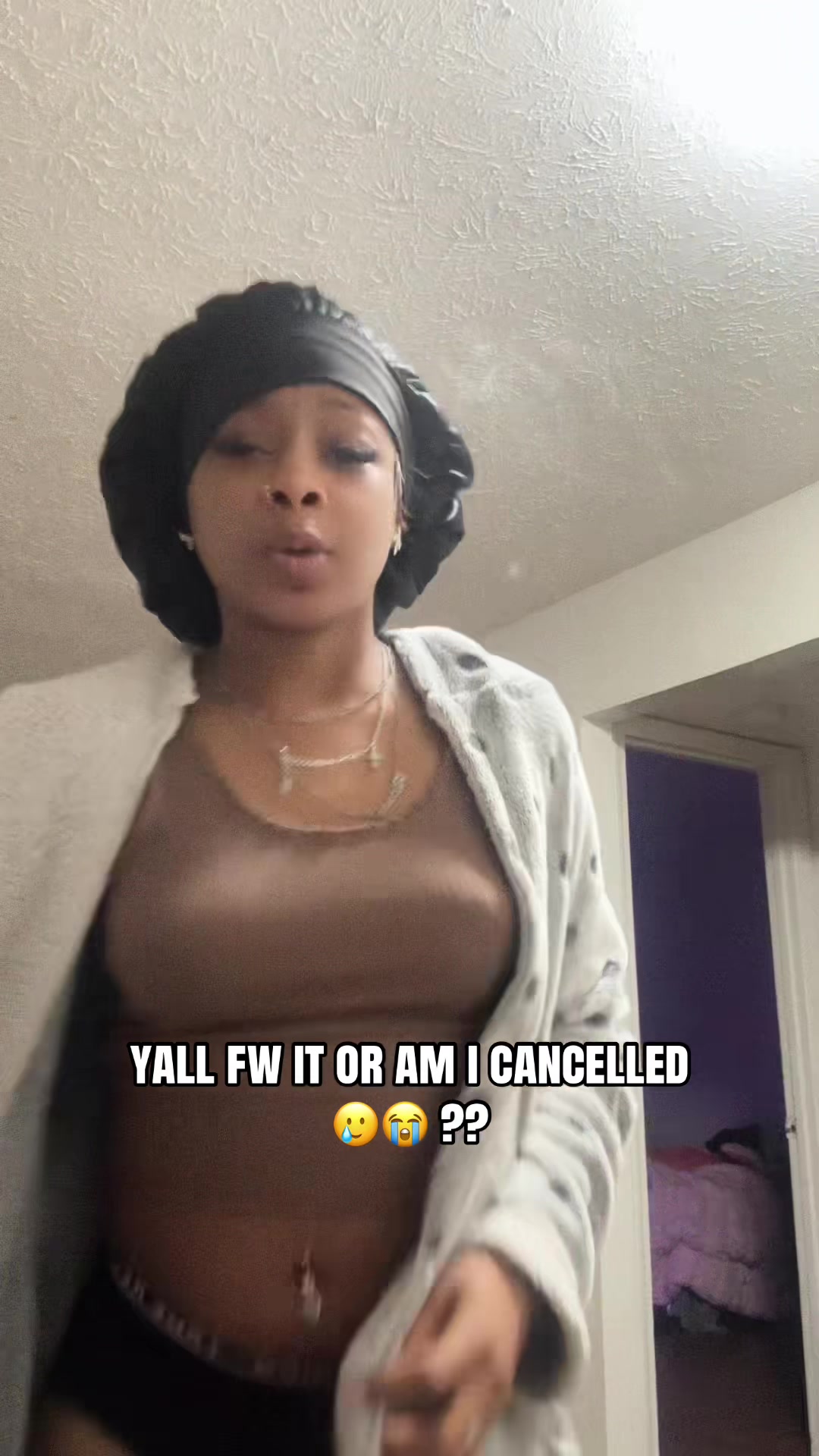 @_ms.h0lly_wood