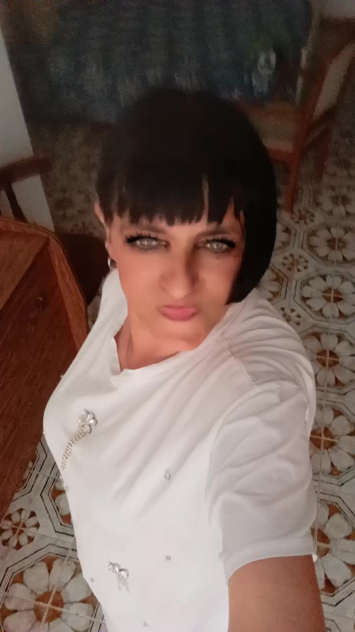 @isabella