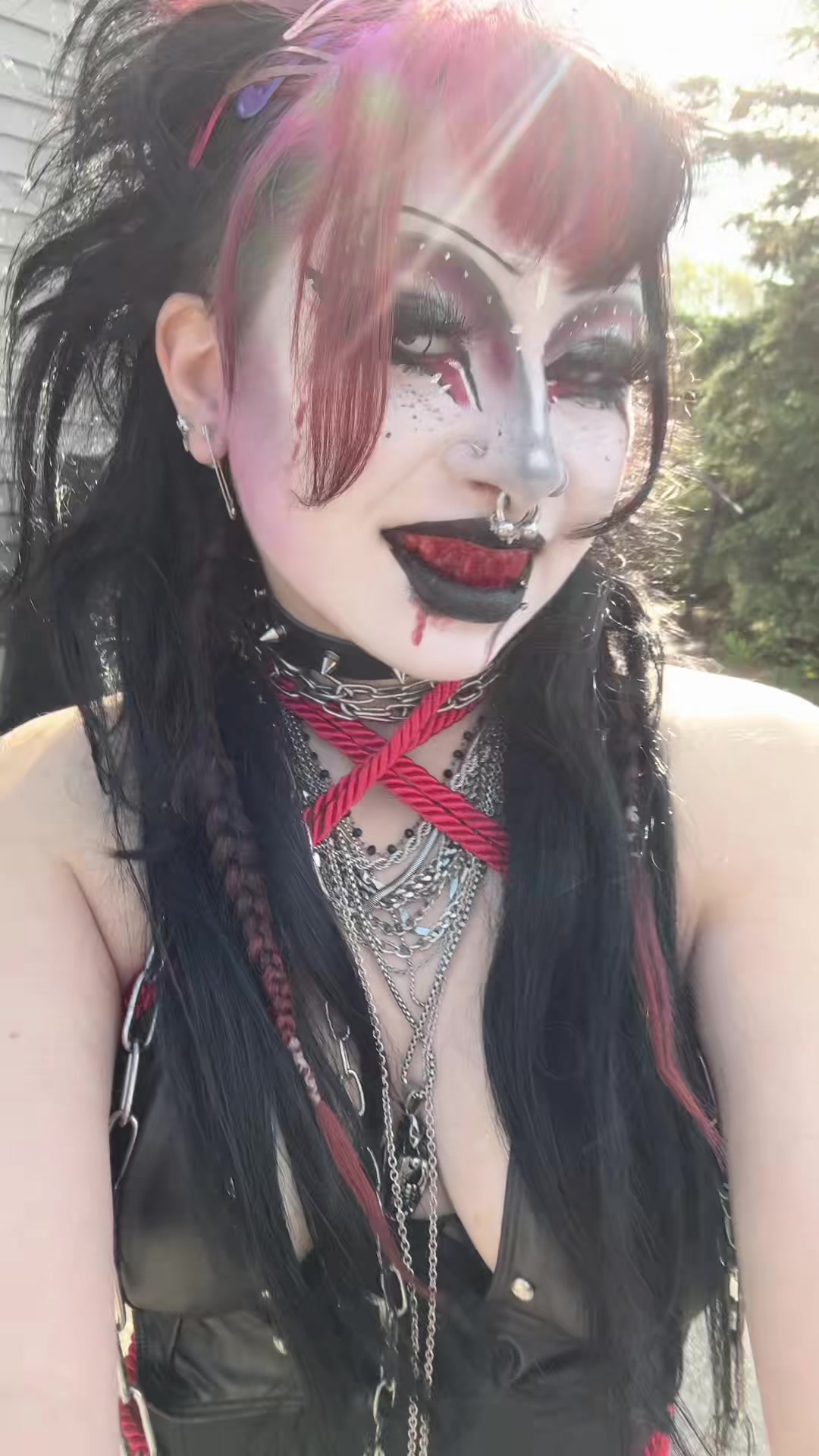 @teeth.snuff