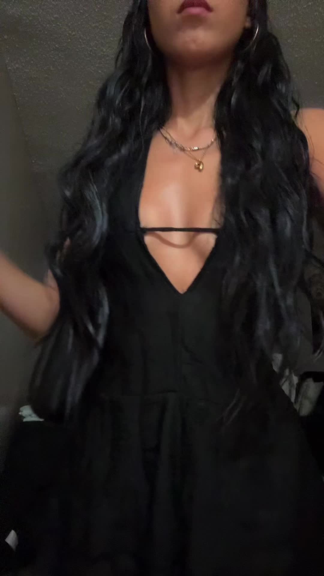 @paola krystal
