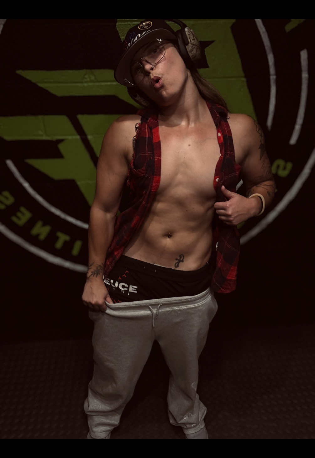 @deucedixon
