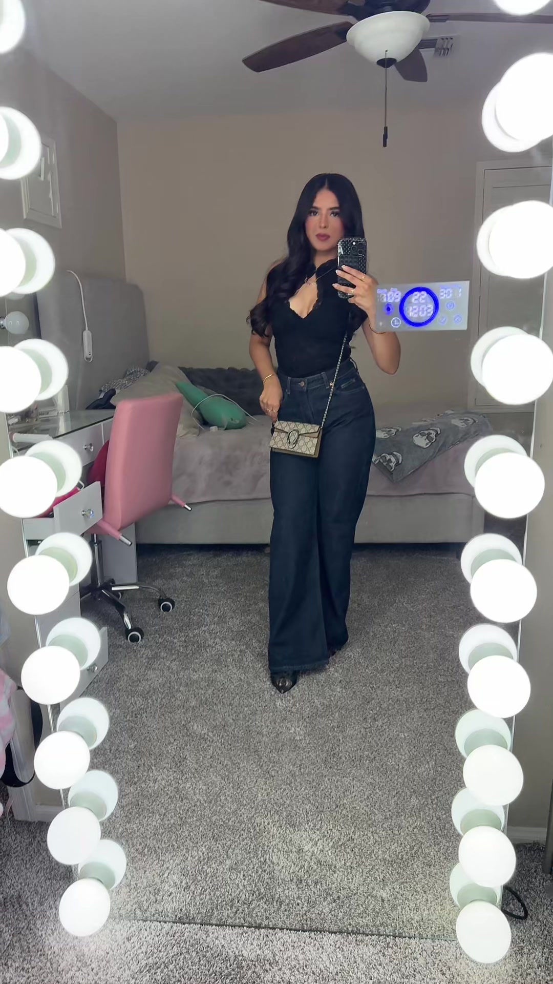 @Paula<3