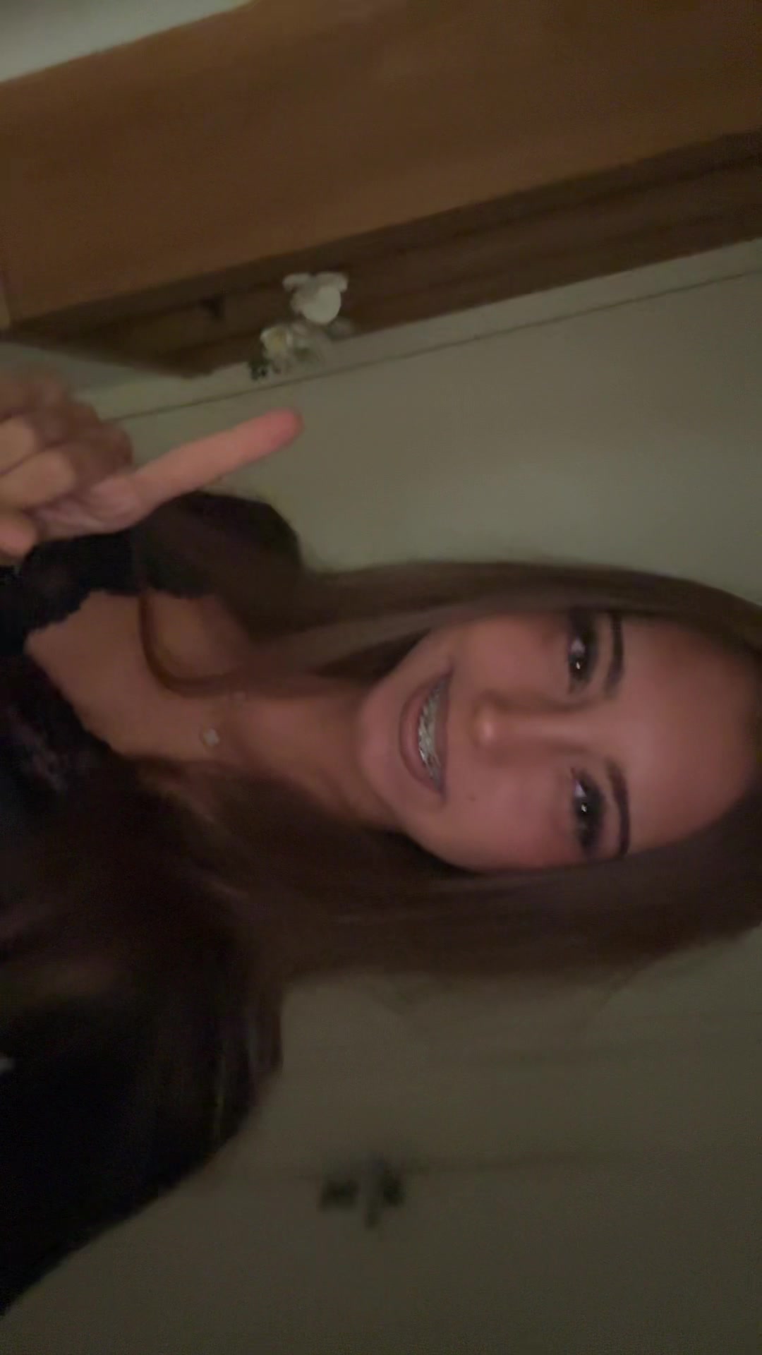 @antosikk_