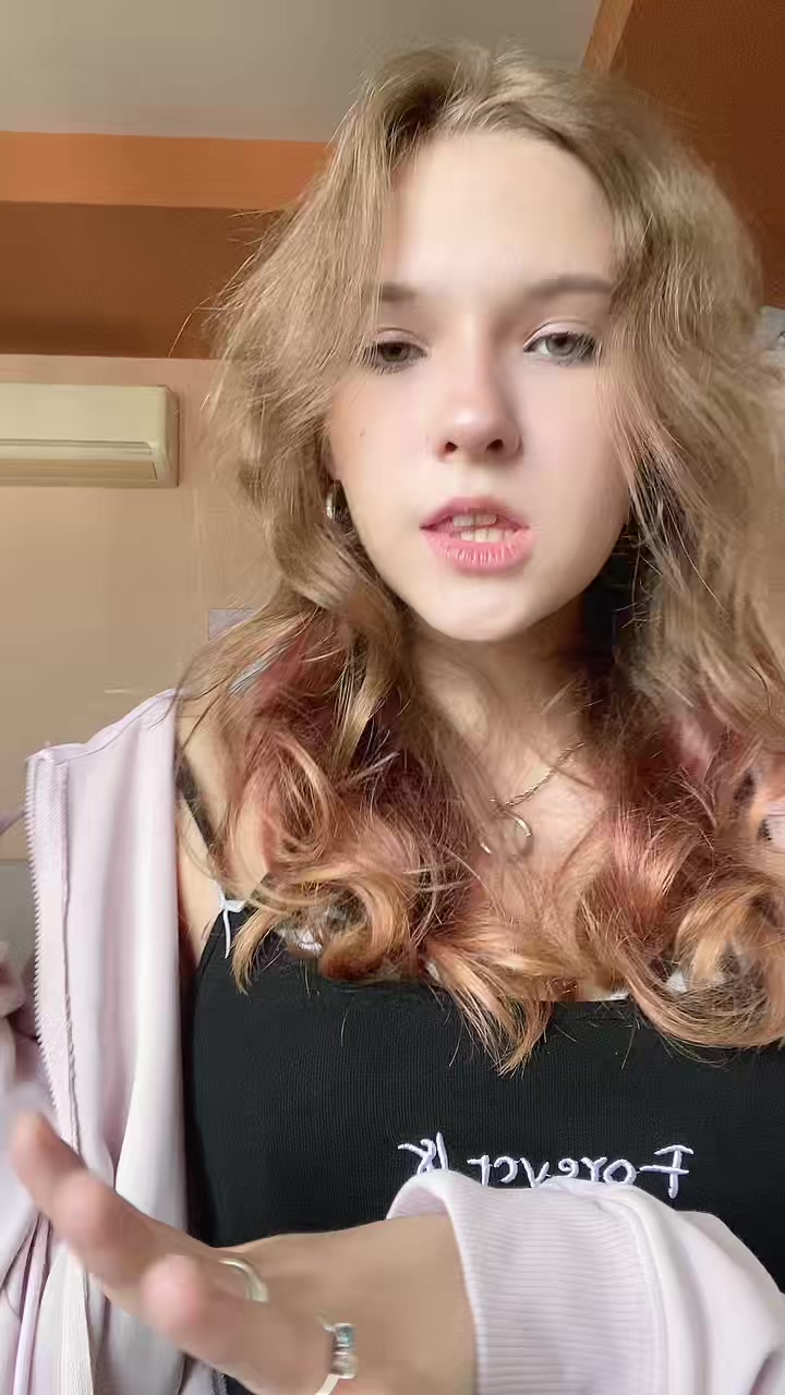 @Ariella