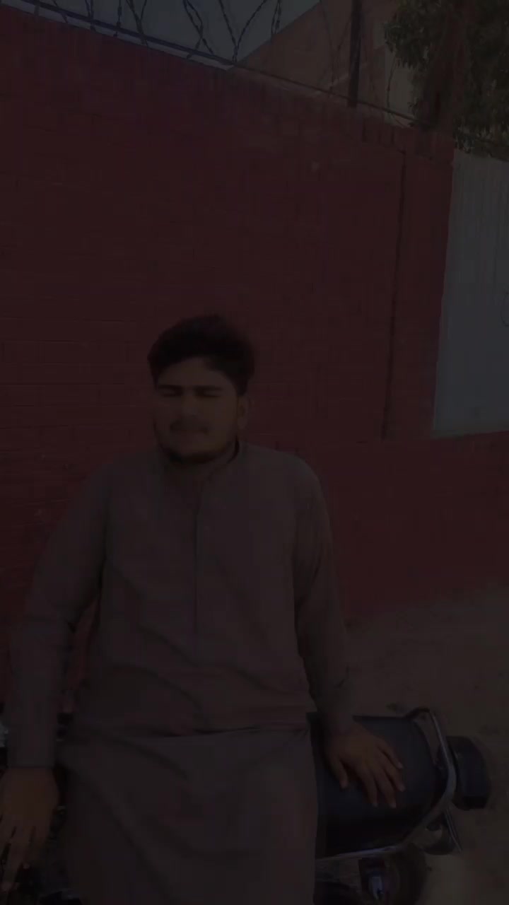 @𝘚𝘢𝘩𝘪𝘳_𝘎𝘪𝘭𝘭