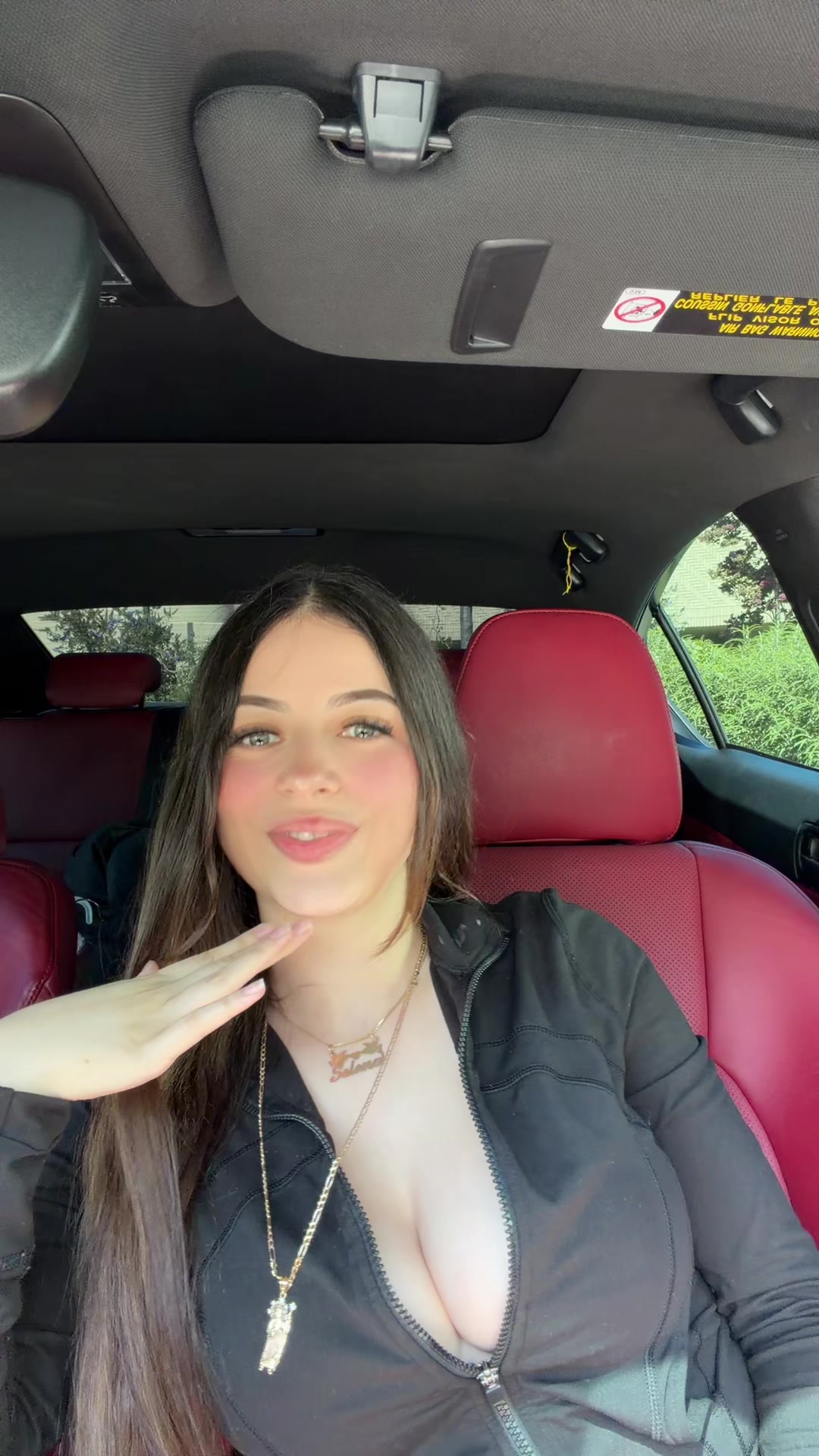 @Selena Moreno
