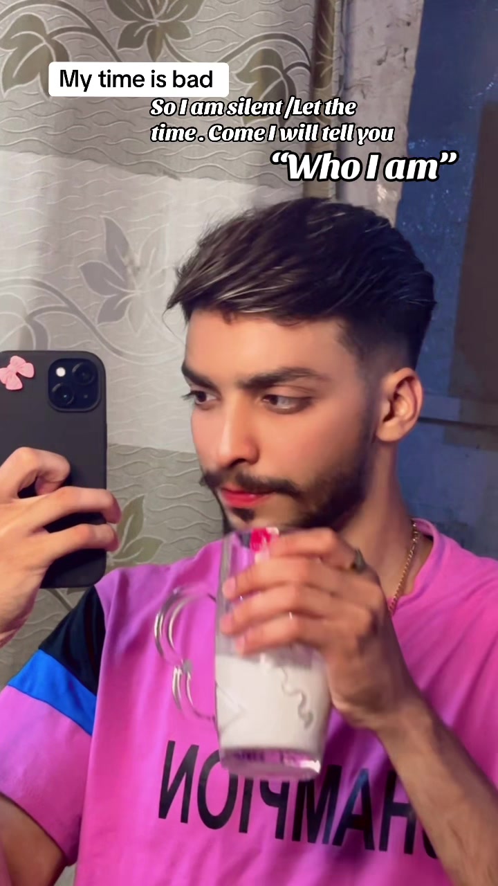 @✨&Scaron;ona\ Řajpoot👑