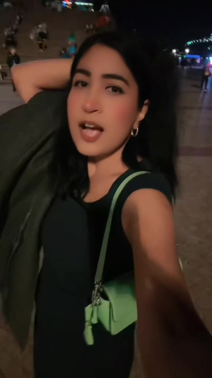 @Rheetu🦋