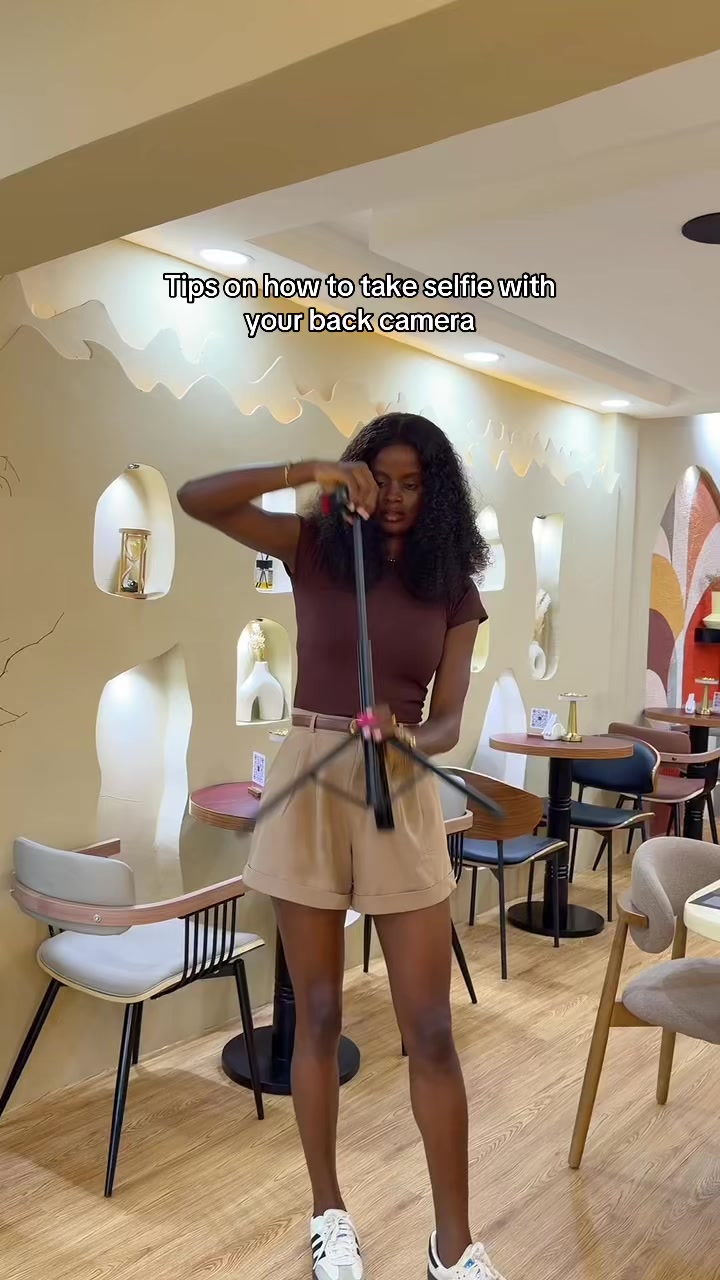 @Yourlocationgirl