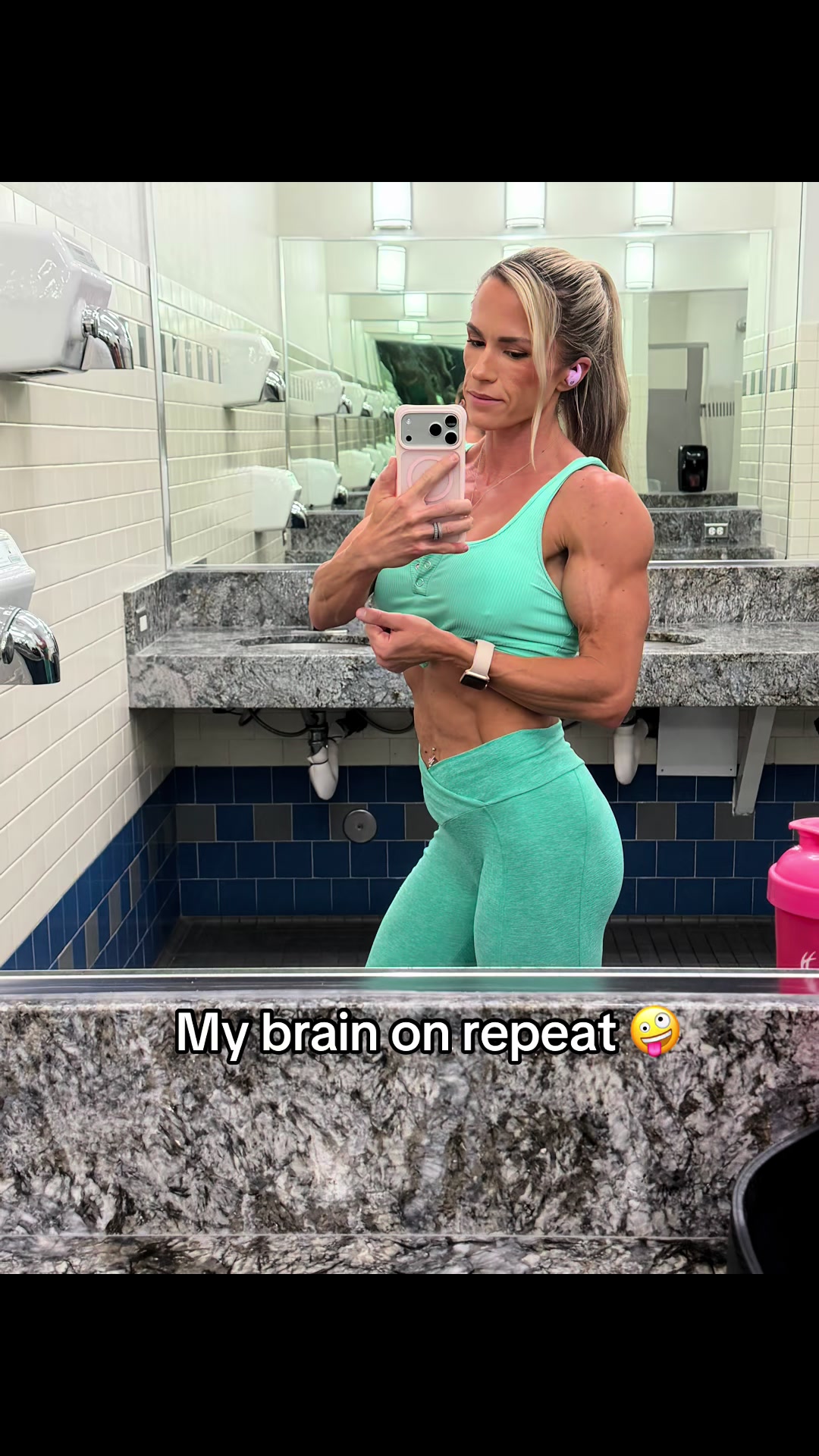 @Madeline Stanek | IFBB Pro 🌐