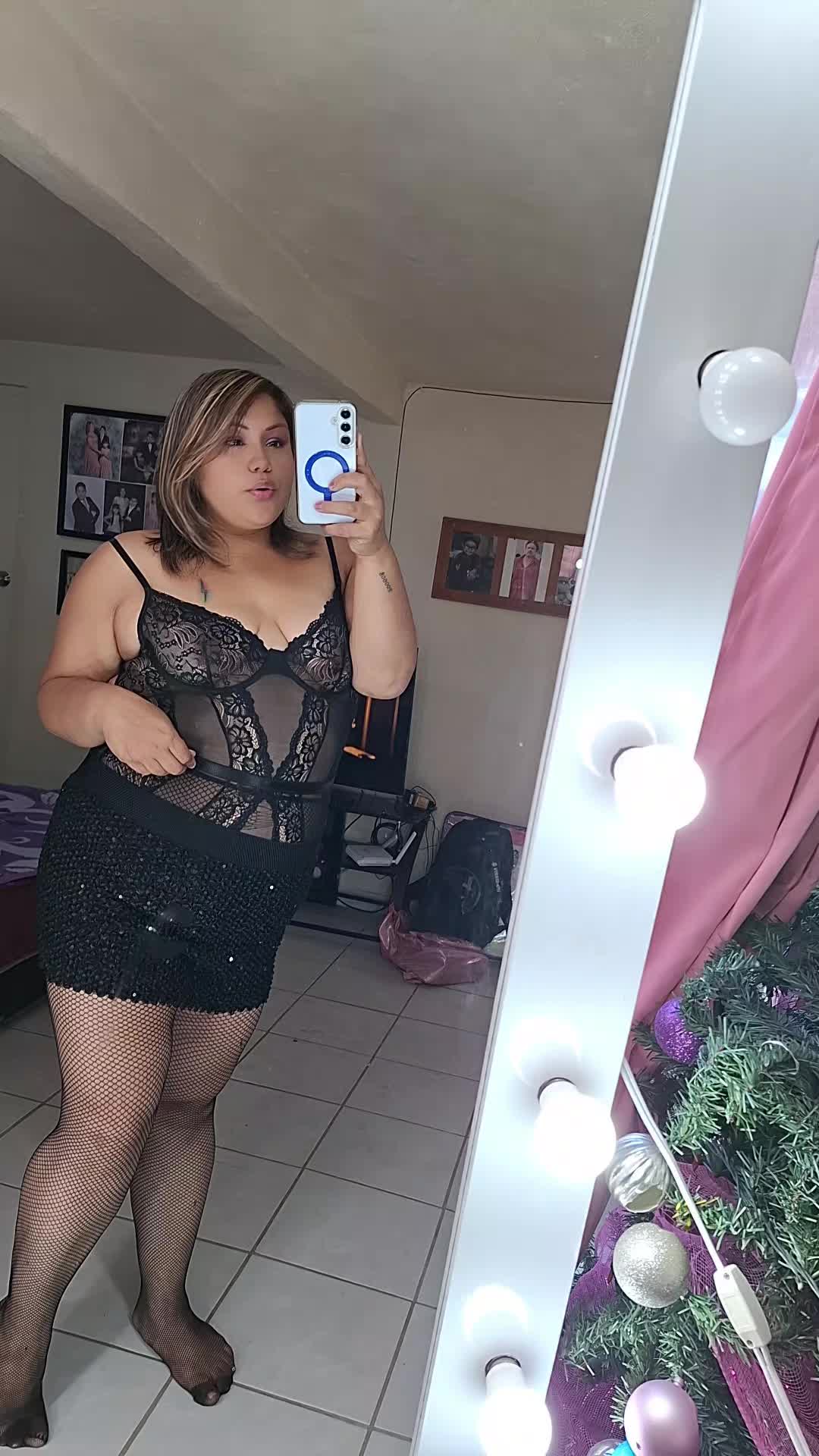 @Paola Calleros